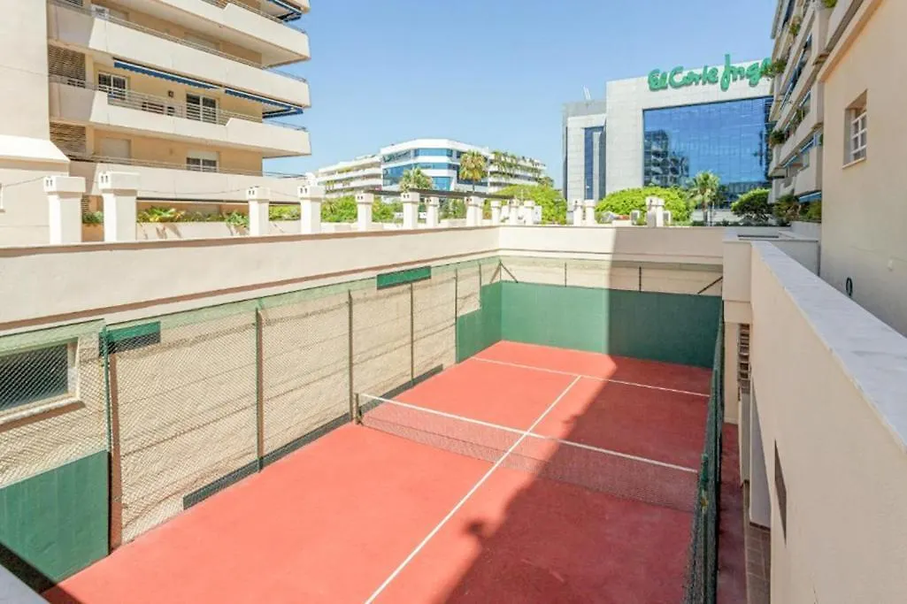 3 Room Lux Apt Puerto Banus-Terrace 5 Min To Beach Marbella 0*,